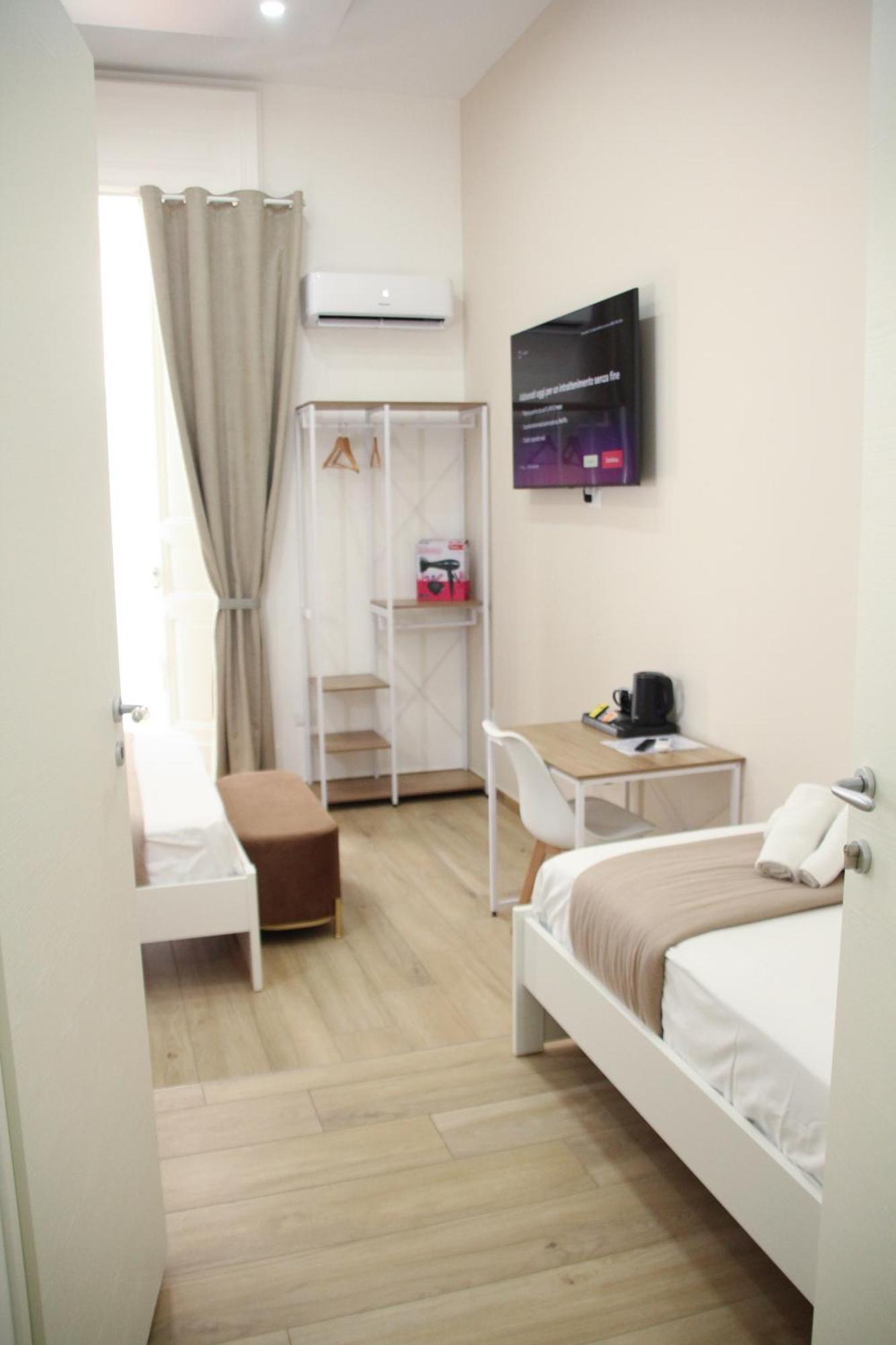 Vpm Rooms Central Train Station Νάπολη Εξωτερικό φωτογραφία