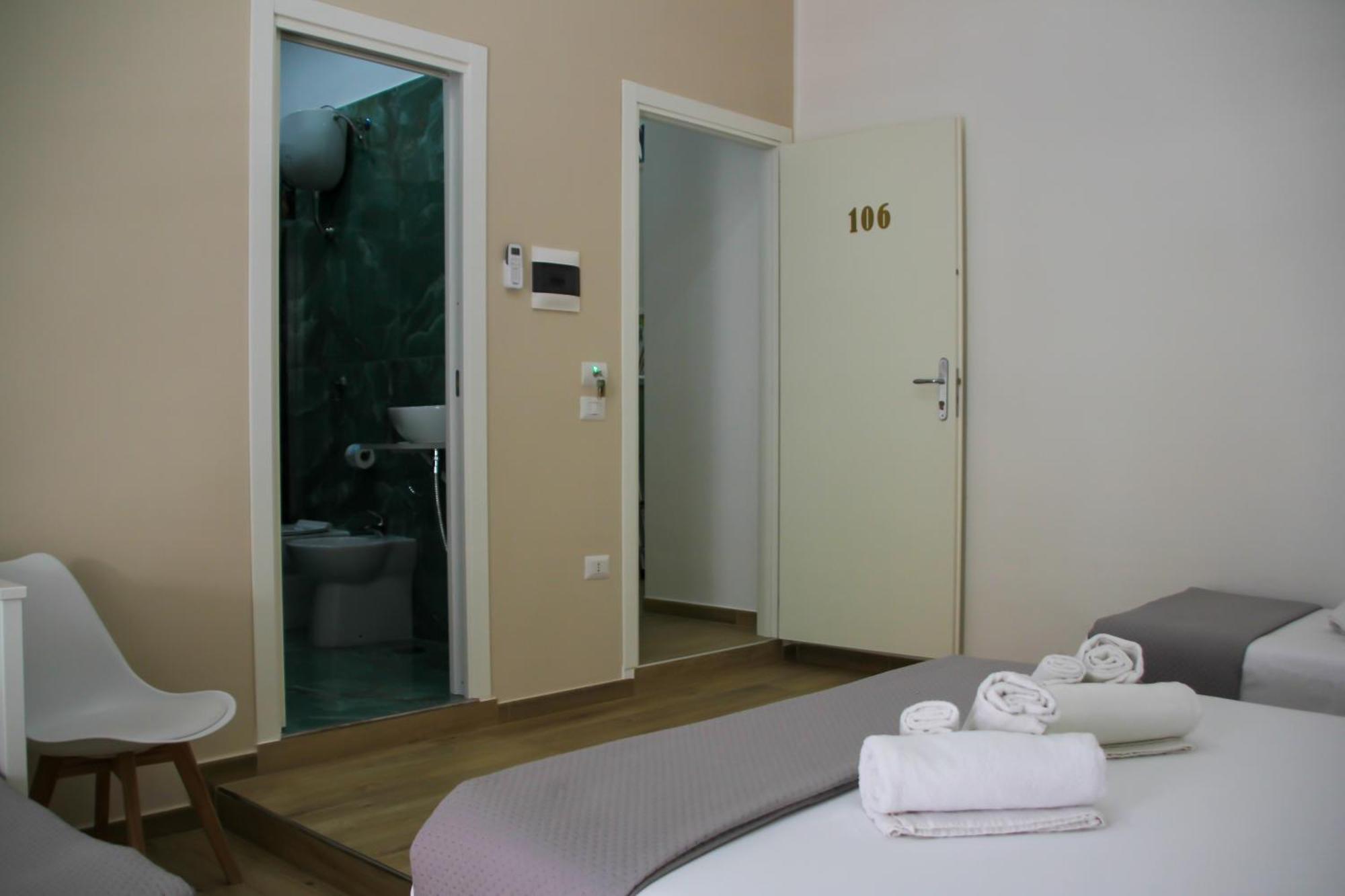 Vpm Rooms Central Train Station Νάπολη Εξωτερικό φωτογραφία